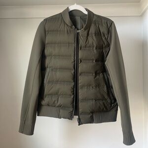 Lululemon reversible size 8 bomber jacket